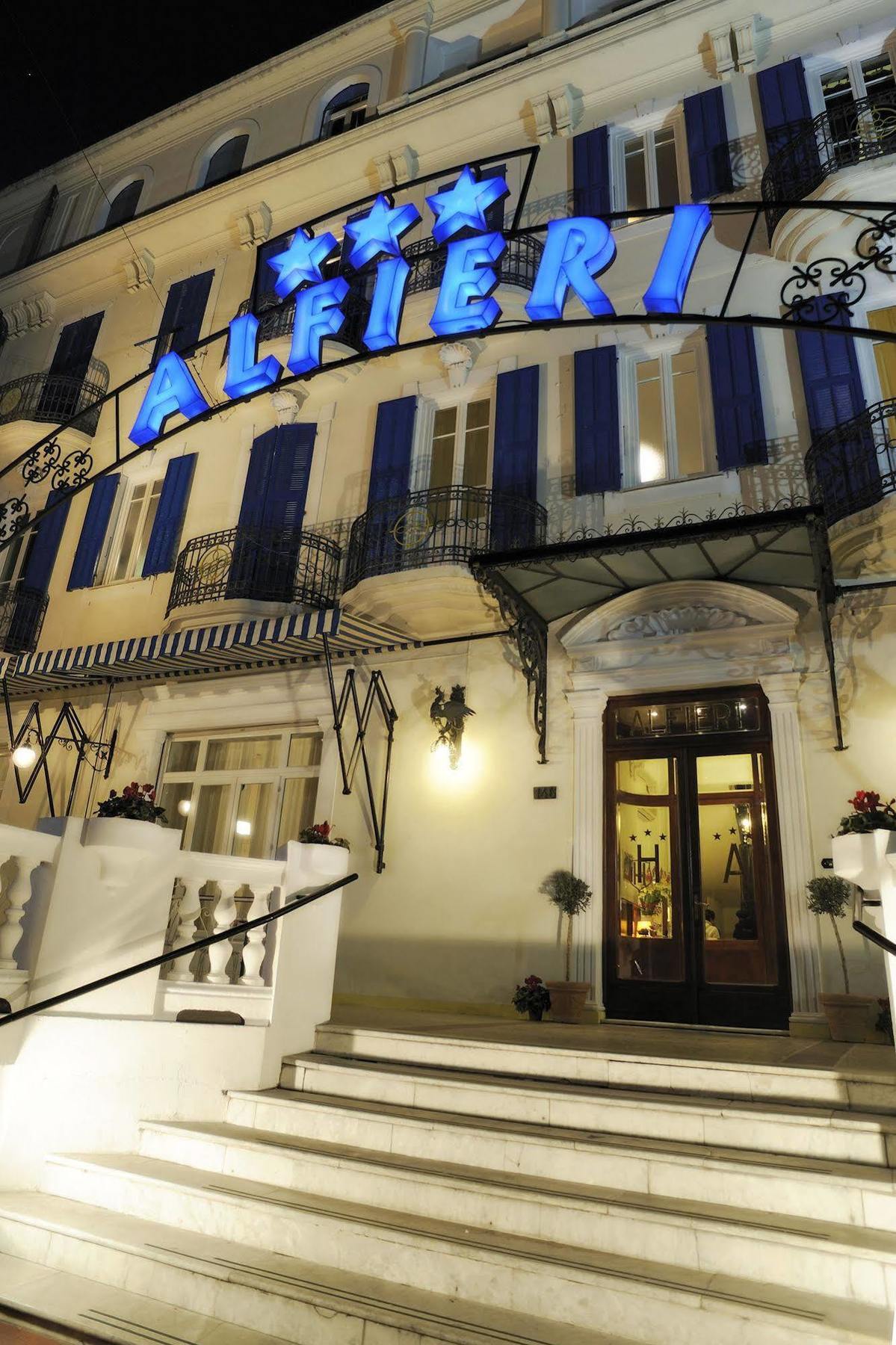 Hotel Alfieri Alassio Exterior photo